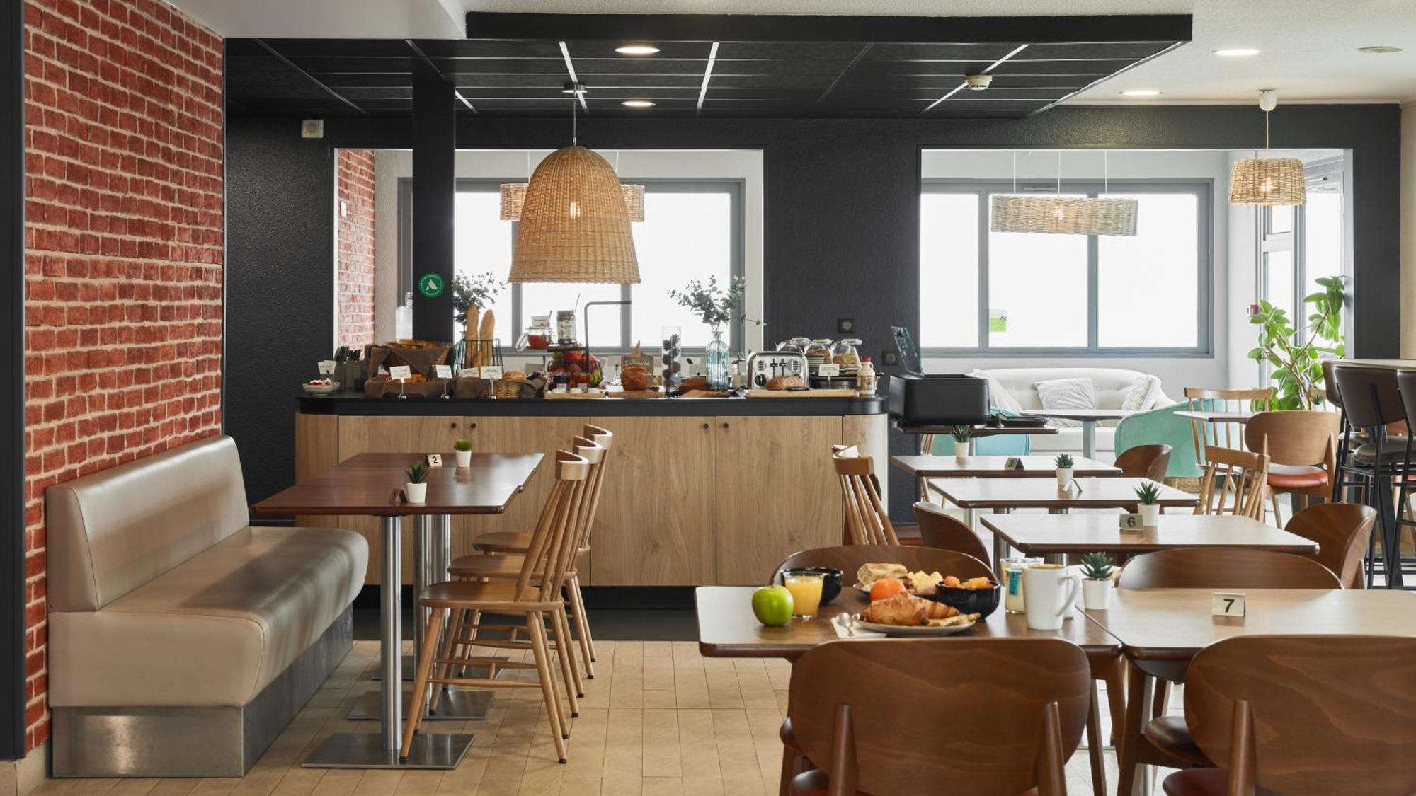 Hotel Campanile Marne La Vallée - 3*