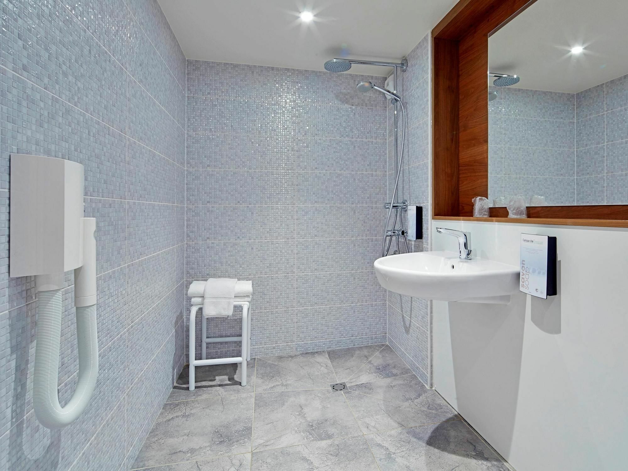 Hotel Campanile Nature - Marne La Vallee Chelles 3*